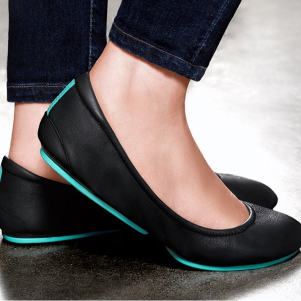 Women’s Matte Black Tieks by Gavrieli, Size 9